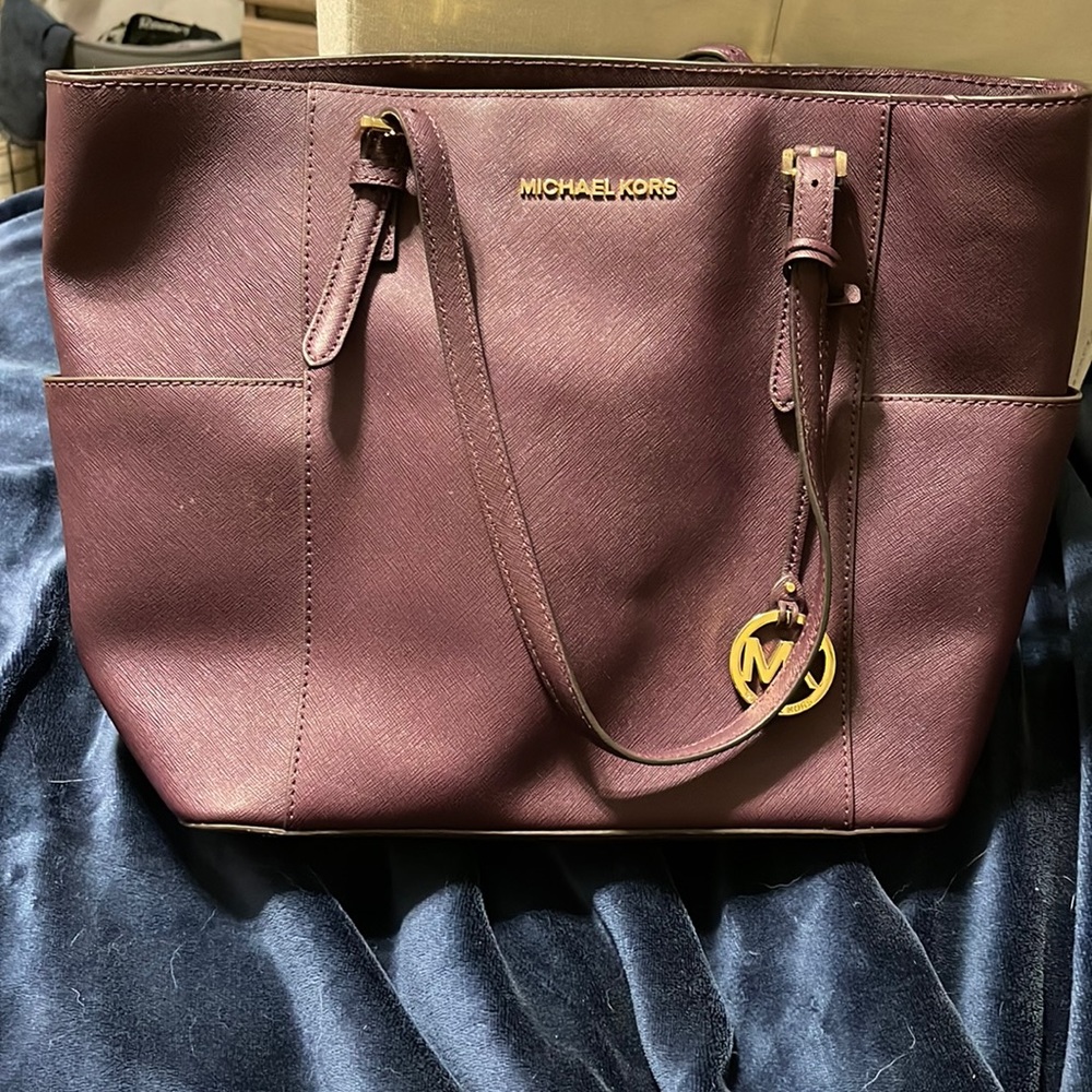 Michael kors purse